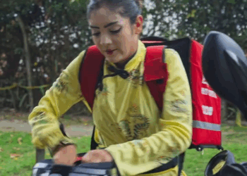 [COMPLETO] 1182H0630 Esposa descubre a su marido con la mujer de su jefe