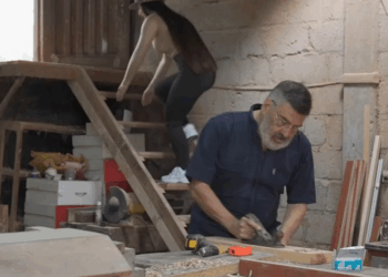 [COMPLETO] 1183H0630 Hija ingrata traiciona a su padre y asu novio por dinero