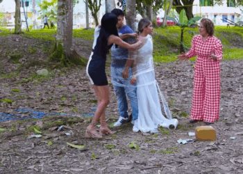 [COMPLETO] 1024H0630 Millonario le puso una trampa a su futura suegra por esta razon