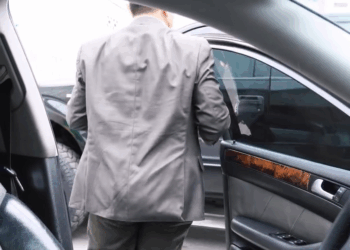 [COMPLETO] 1040H0630 Descubriò que su empleada le hizo lo peor